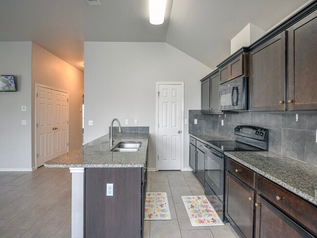 Building Photo - 3635 WL Breeding Dr