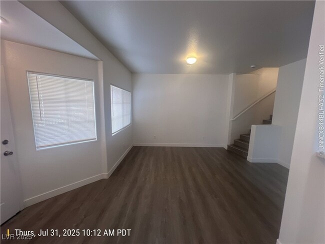 Building Photo - 1301 Dusty Creek St
