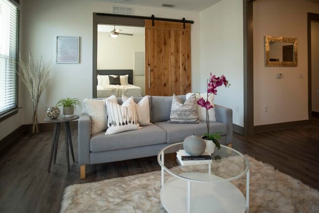 Building Photo - The Central on Orange Lake Apartments - Co...