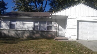 Building Photo - 6122 Haskell Ave