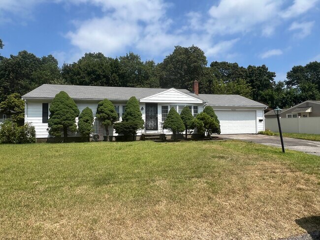 Foto del edificio - 47 Ashwood Cir