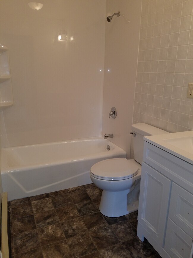 Foto del edificio - 816 E 6th St N