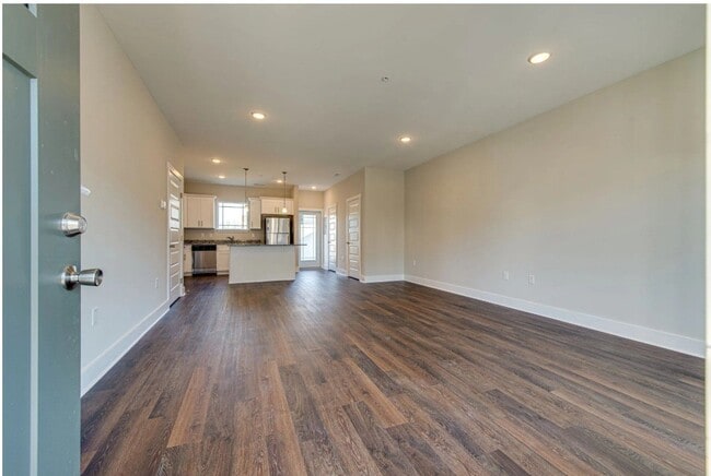 Building Photo - 1027 Wells Way