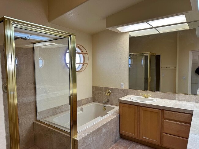 Building Photo - 109 Chelsea Cir