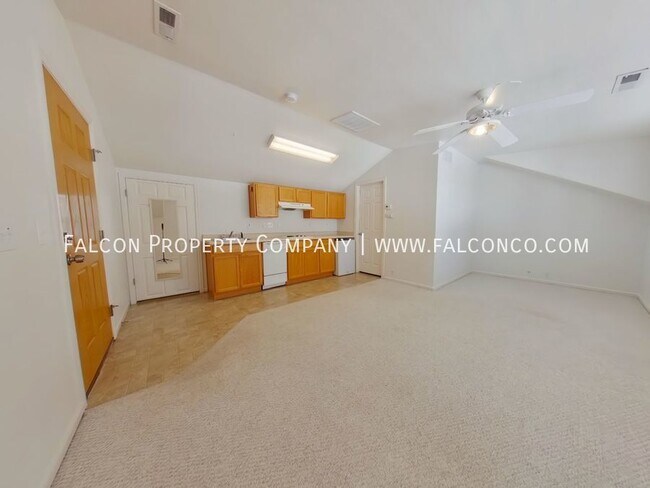 Building Photo - Adorable Studio in Spring Creek! - Lease P...