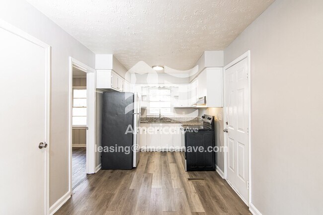 Foto del edificio - 3465 Matilda Ln