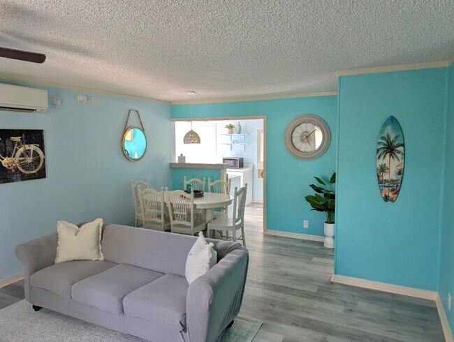 Área de sala de estar - 2005 Fogarty Ave