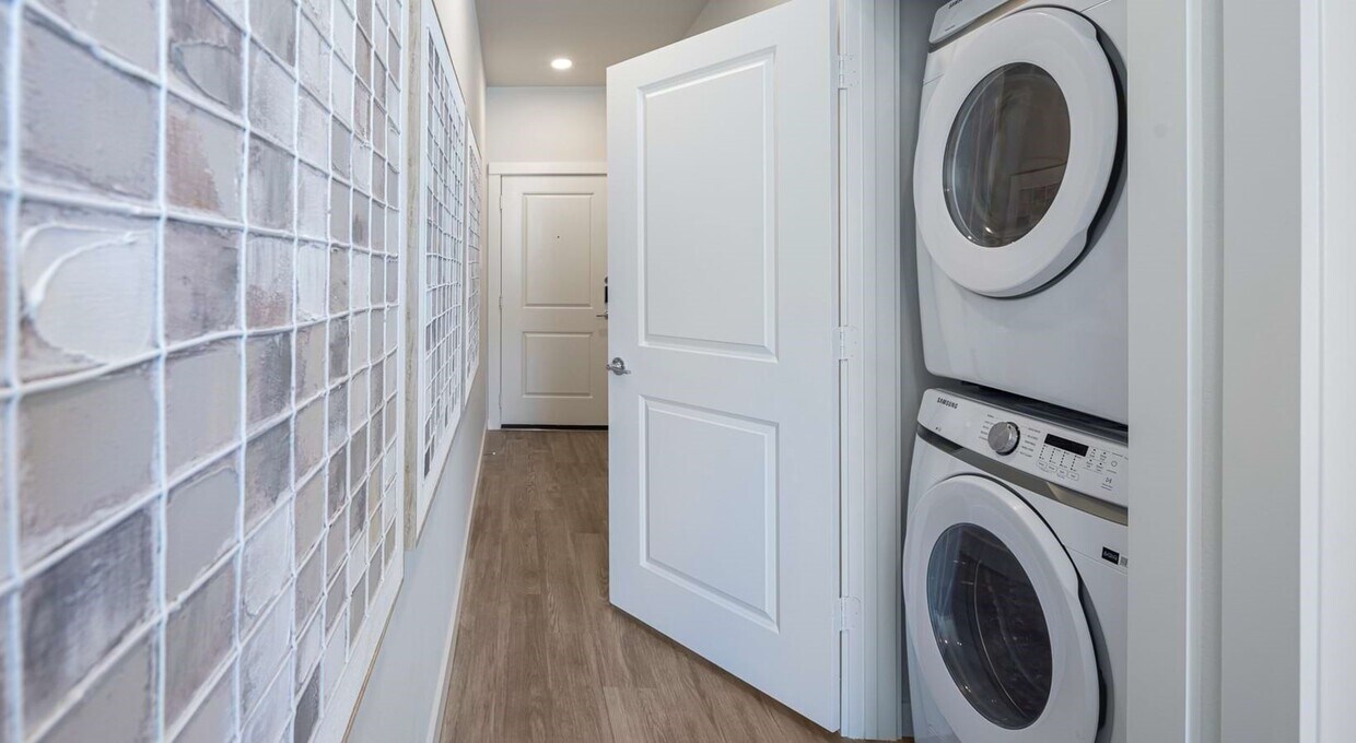 Building Photo - 1505 Oliver St