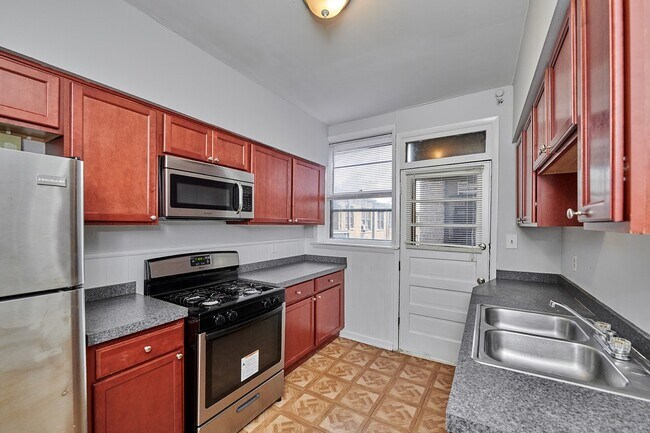 Foto del edificio - 5453 S Everett Ave