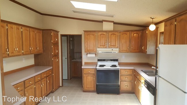 Building Photo - 5 br, 3 bath House - 8550 Applegate Dr.