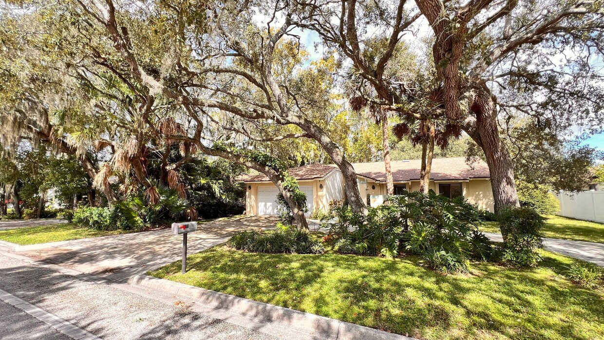 Stylish & Spacious 3-Bedroom Retreat in We... - Stylish & Spacious 3-Bedroom Retreat in We...