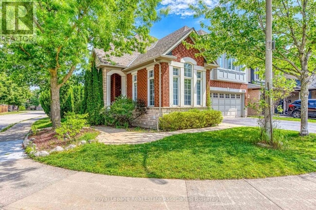 Building Photo - 5358 Applegarth Dr