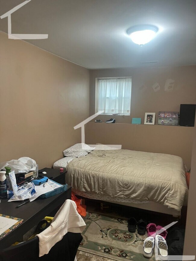 Foto del edificio - HOT ALLSTON LISTING!!!!