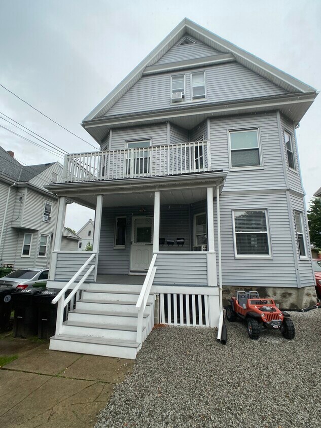 Primary Photo - 86 Dexter Ave