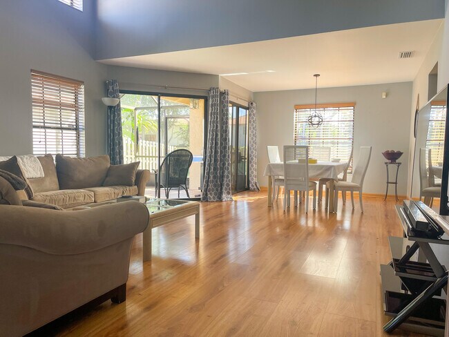 Foto del edificio - 1759 Harborside Cir