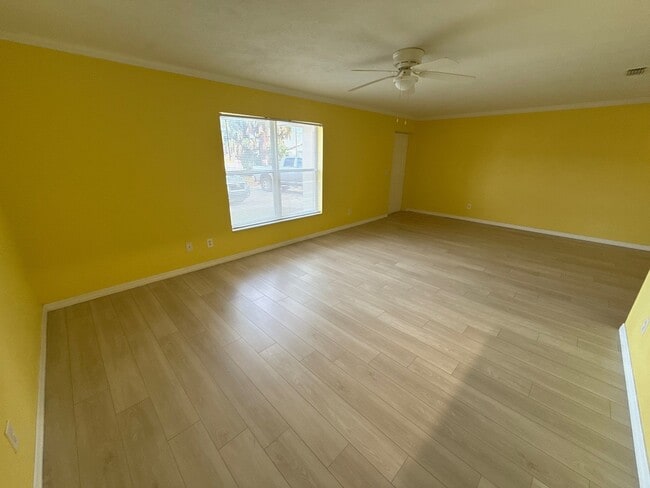 Foto del edificio - 1910 NW 12th Ave