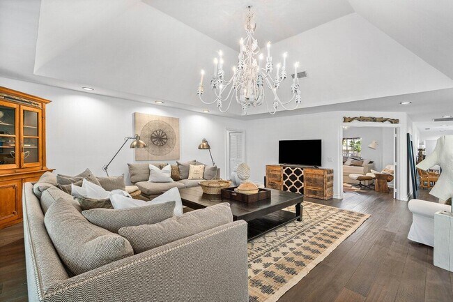 Foto del edificio - 11823 Pebblewood Dr