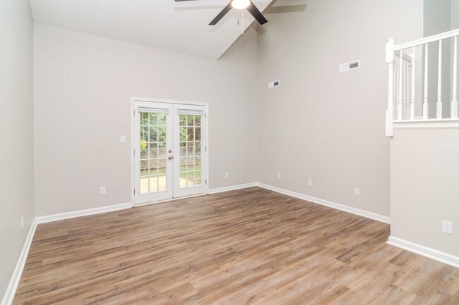 Building Photo - 2539 Danielle Ln