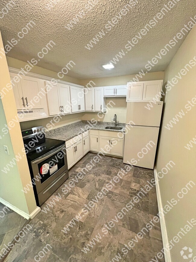 Building Photo - 441 Harding Pl