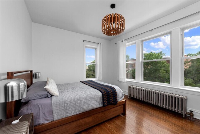 Foto del edificio - 4862 N Ashland Ave