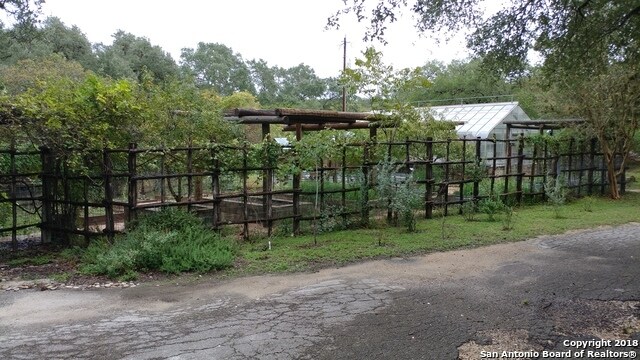 Foto del edificio - 208 Pleasant Valley Dr N