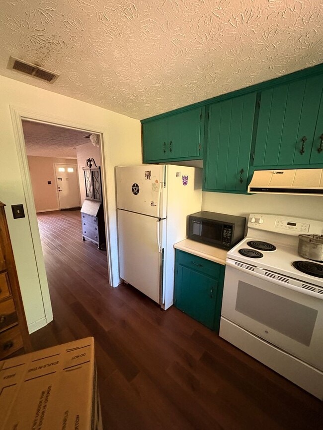 Foto del edificio - Charming 3 bed/2 bath Eastside Ranch w/ Potential early move in!