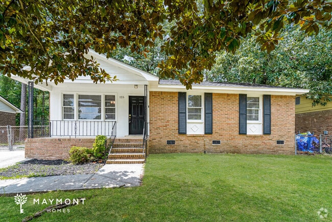 Building Photo - 125 Foxhunt Rd