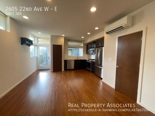 Building Photo - 2605 22nd Ave W