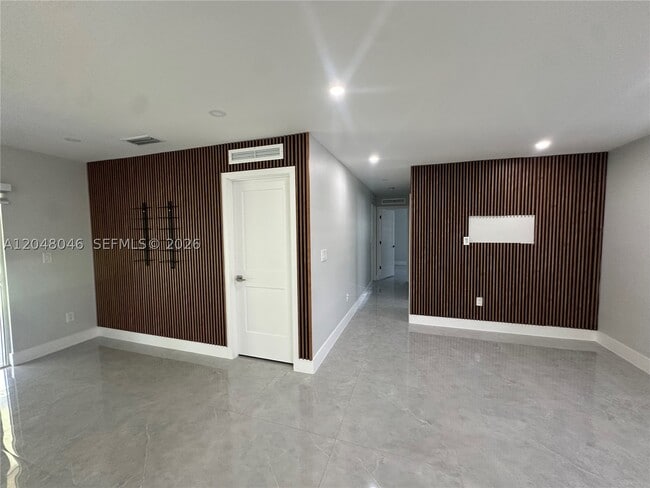 Foto del edificio - 10790 SW 66th Dr