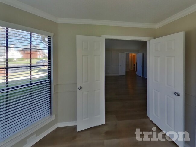 Foto del edificio - 7761 Grassland Dr