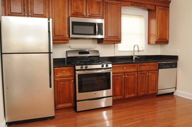 kitchen 1 - 85 Strickland Rd