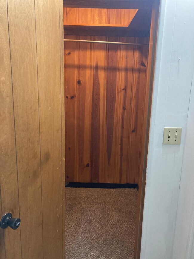 Foto del edificio - 244 N Vine St