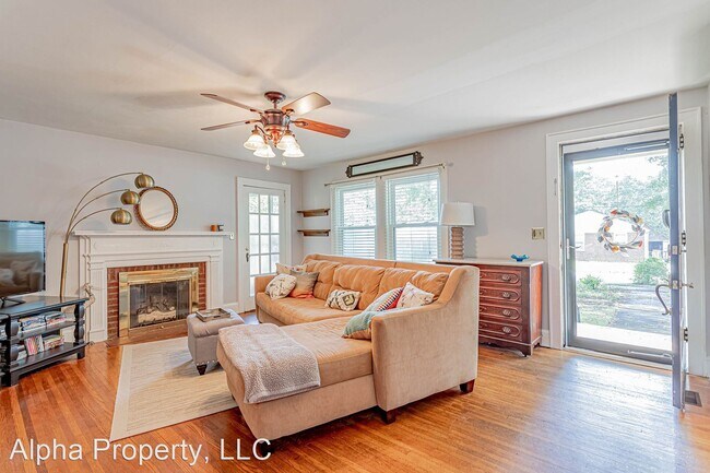 Foto del edificio - 3 br, 1 bath House - 36 Blair St