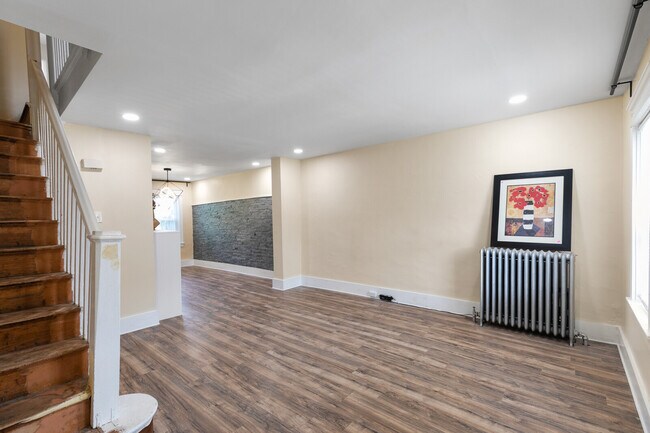 Foto del edificio - 5313 W Oxford St