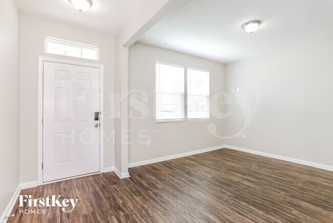 Building Photo - 6793 Sandle Dr