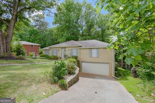 Foto del edificio - 3211 Flamingo Dr