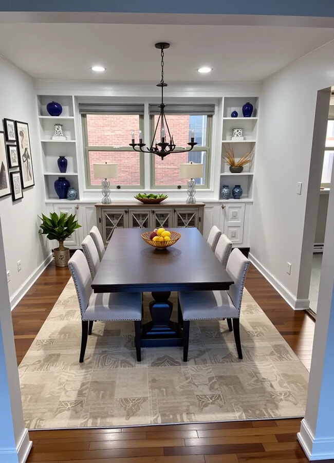 Building Photo - 1534 W Farwell Ave