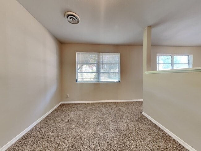 Building Photo - 2005 Figaro Ln