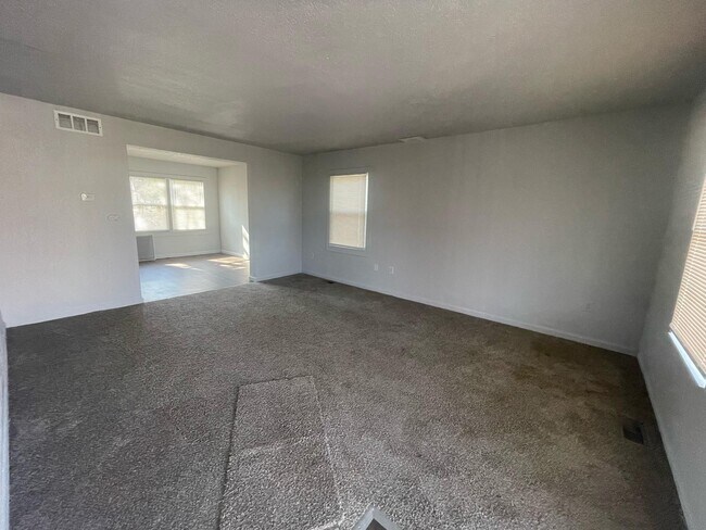 Foto del edificio - 539 Kitchener St