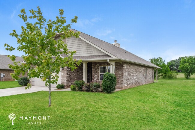 Foto del edificio - Large 3 Bedroom Home