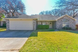 Building Photo - 4810 Landrun Ln