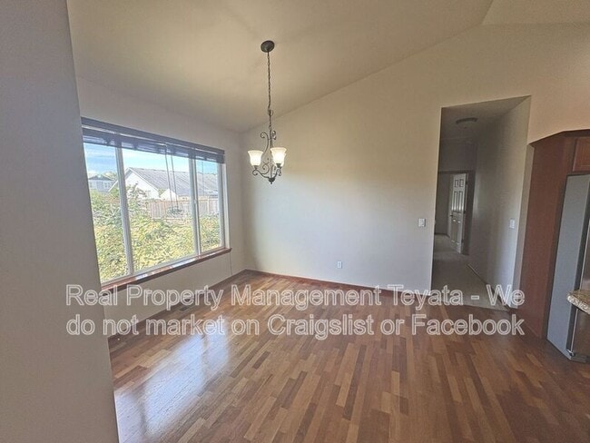 Foto del edificio - 4884 Dory Ct