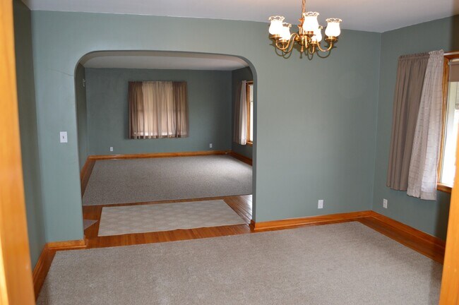 Building Photo - FOR RENT: 2 Bedroom House - Acreage