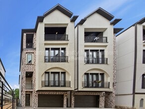 Building Photo - 2119 Taft St
