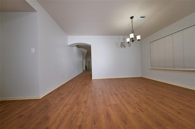 Foto del edificio - 4616 Brighton Dr