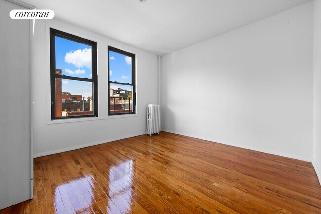 Foto del edificio - 261 14th St