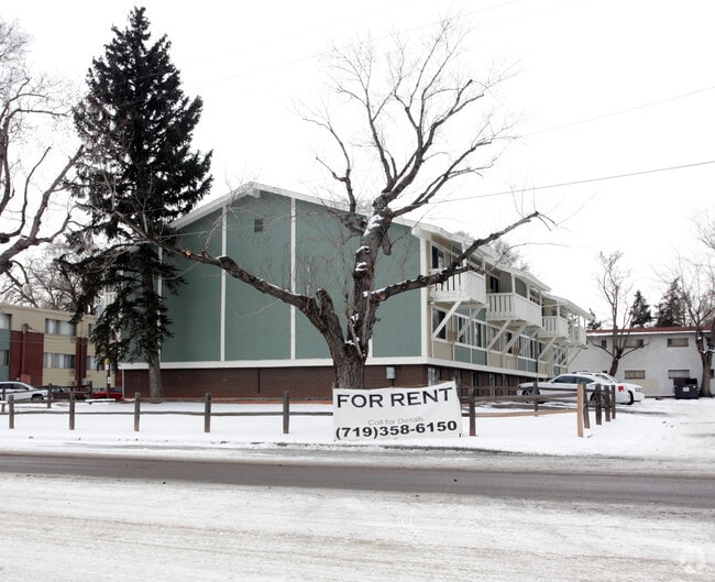 Building Photo - The Woods Apartments