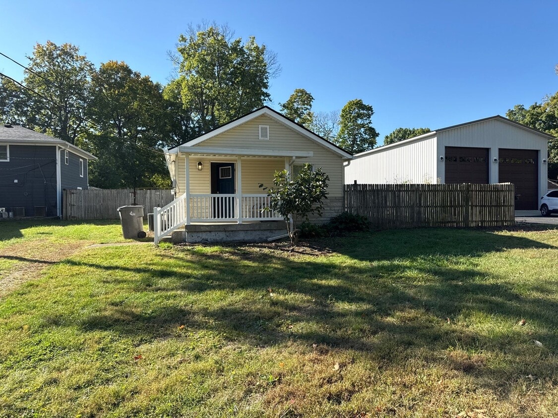 Primary Photo - 1003 Morgan Dr