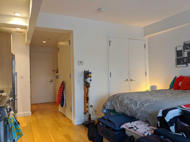 Foto del edificio - 500 Sterling Pl