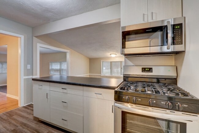 Foto del edificio - Charming 2BR/2BA Single Family Home!
